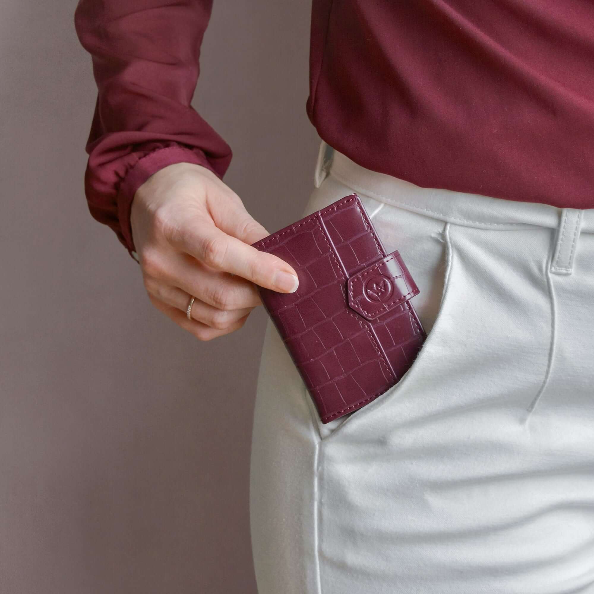 Prowallet pasjeshouders dames Plus Croco bordeaux model broekzak